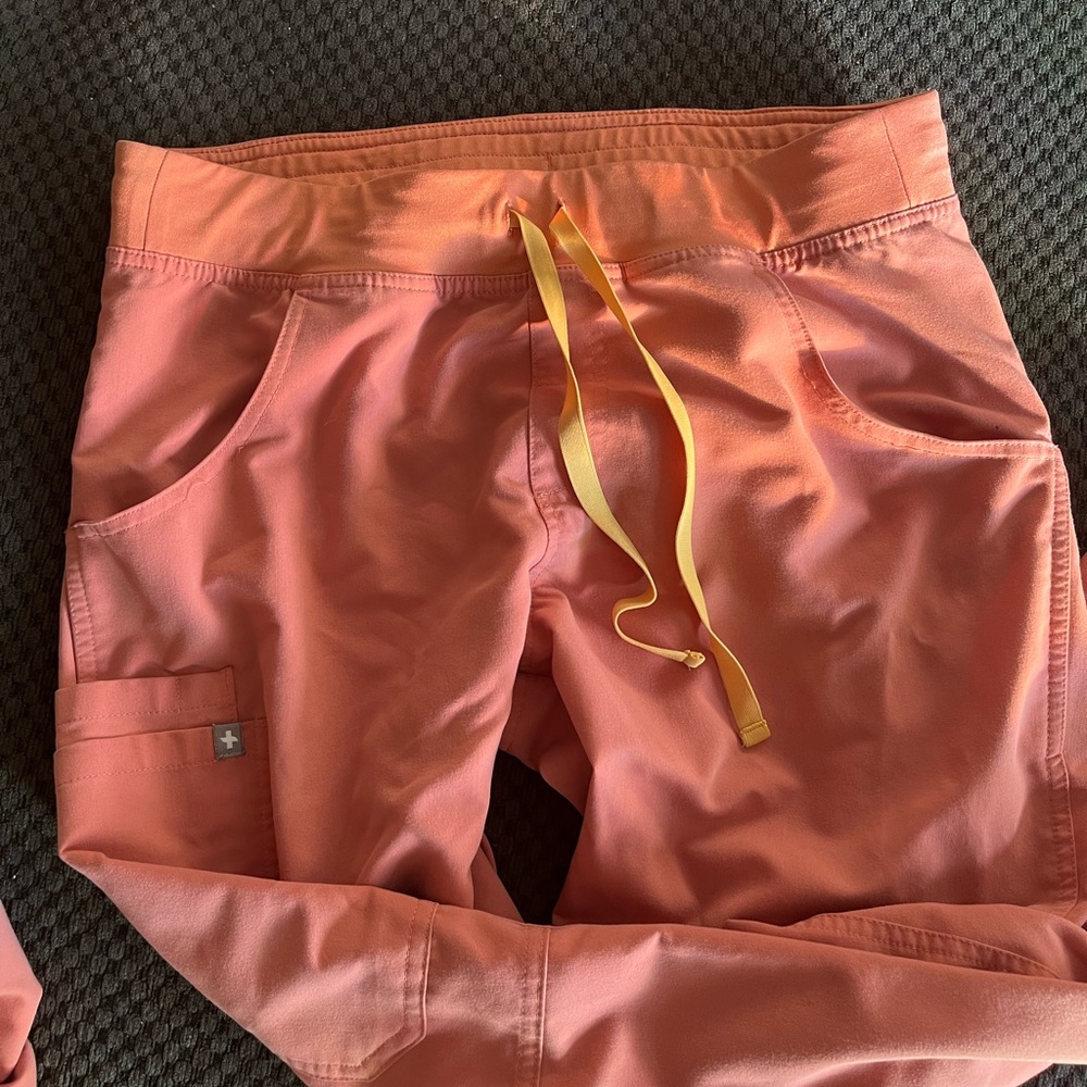 FIGS SCRUBS CORAL